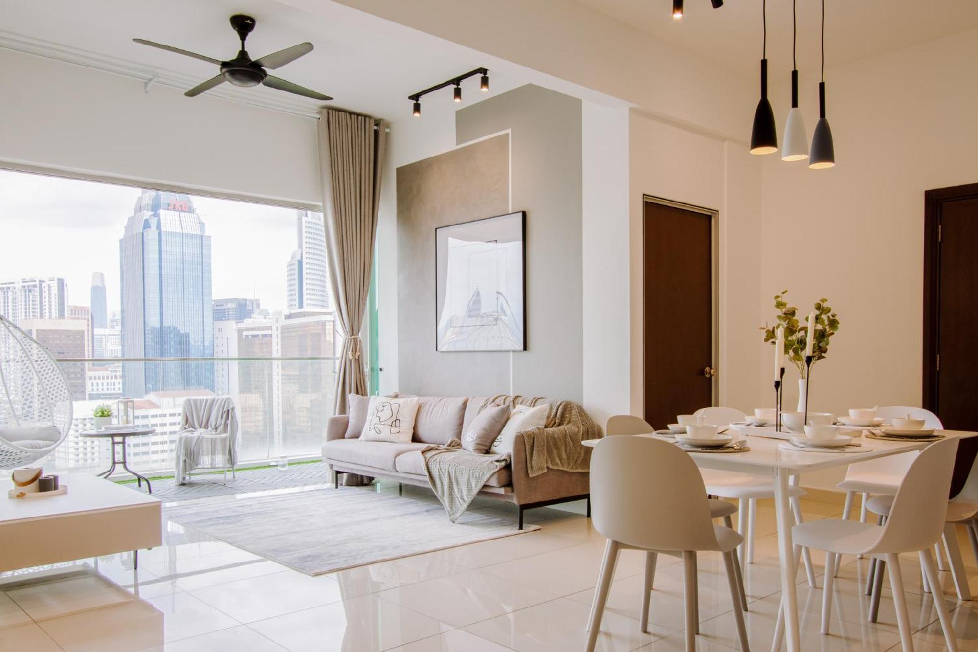 Naibnb In Regalia Residence Kuala Lumpur Exterior photo